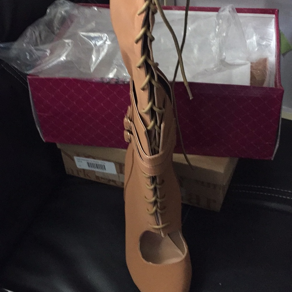 Boots - Picture 2 of 2